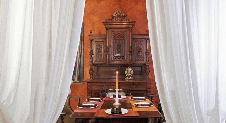 סופיה Hotel Trivia Antique מראה חיצוני תמונה