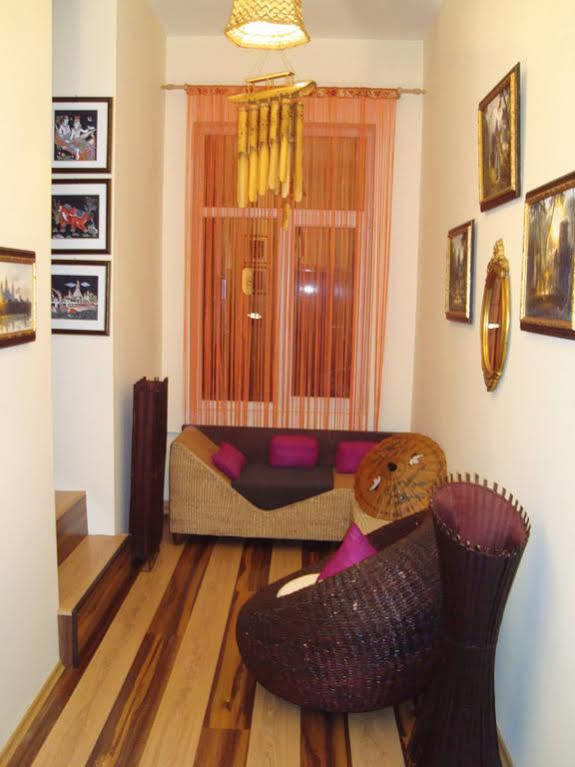 סופיה Hotel Trivia Antique מראה חיצוני תמונה